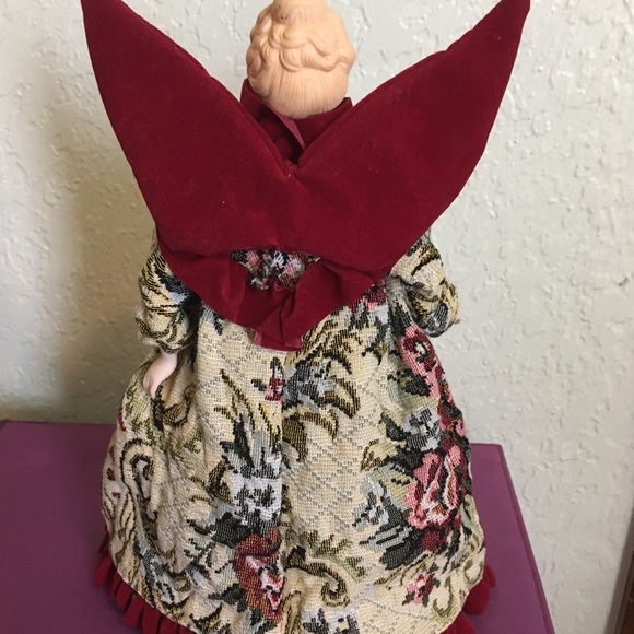 Christmas Tree Topper/Table Porcelain Angel Burgundy Tapestry Velvet Dress 11” - Picture 7 of 9